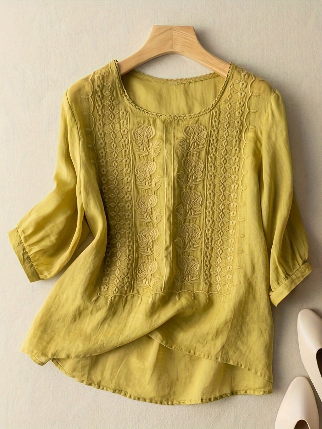 Embroidered Floral T-Shirt Women Casual Short Sleeve Crew Neck Soft Cotton Tee 4 Colors White Green Yellow Khaki S-XXL