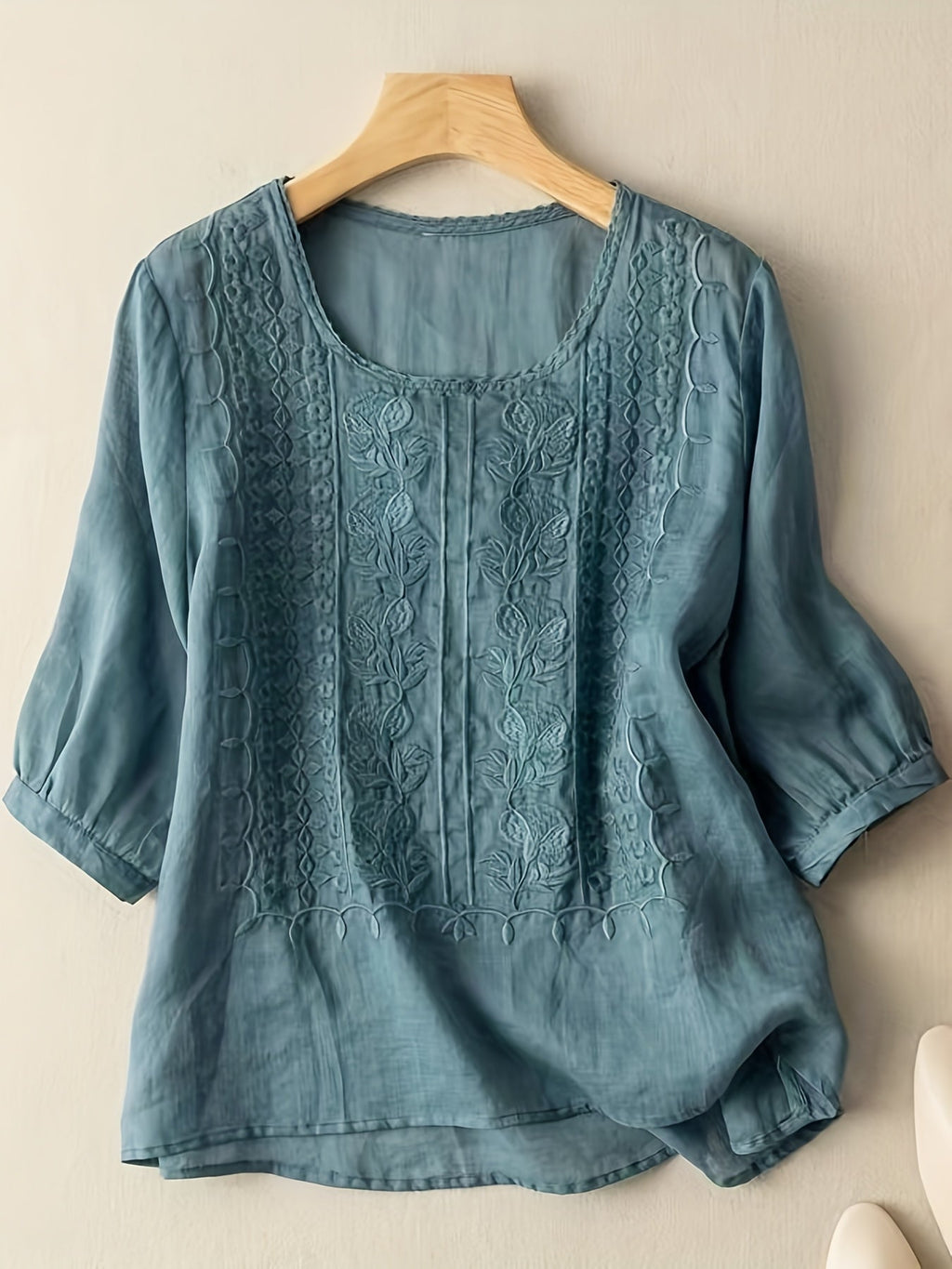 Embroidered Floral T-Shirt Women Casual Short Sleeve Crew Neck Soft Cotton Tee 4 Colors White Green Yellow Khaki S-XXL