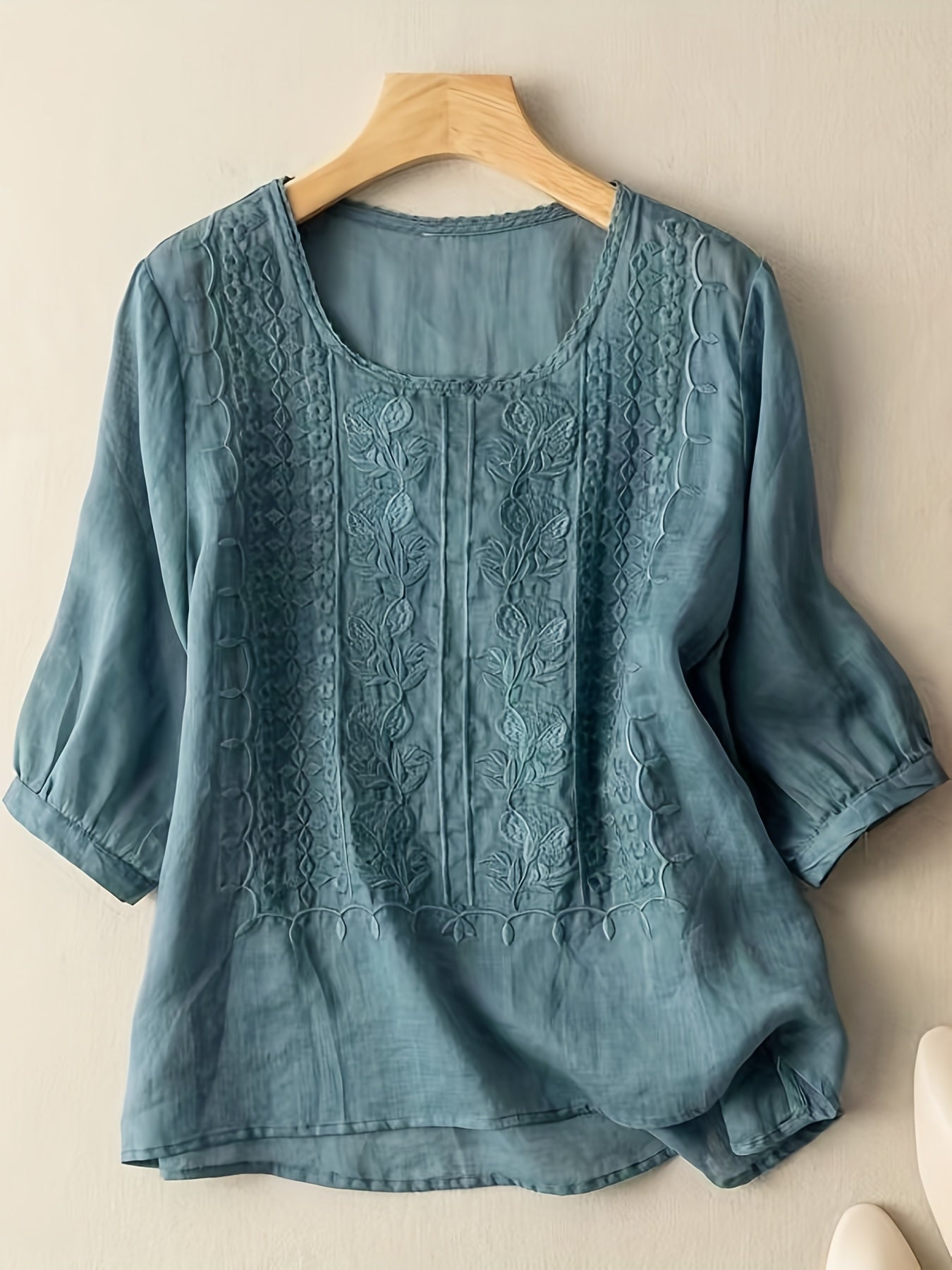 Embroidered Floral T-Shirt Women Casual Short Sleeve Crew Neck Soft Cotton Tee 4 Colors White Green Yellow Khaki S-XXL