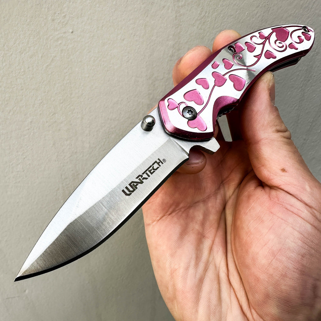 Folding Pocket Knife 7 Inch Hearts Engraved 3Cr13 Steel Blade – EDC Knife Aluminum Heart Handle Belt Clip Stylish Everyday Carry for Camping Hiking Collecting Gift 5 Colors Rosy Pink Red Lavender Blue Rose