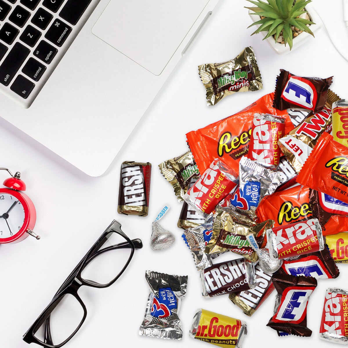 Assorted Chocolate Mix 1 Pound Bulk Bag – Individually Wrapped Milk Chocolate Peanut Butter Caramel Variety Perfect for Halloween Parties Holidays & Everyday Snacking