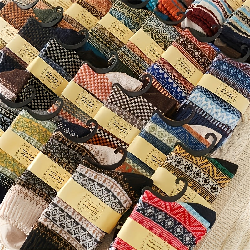 Women's Thick Winter Socks 5 Pairs – Soft Warm Plaid Thermal Crew Socks for Hiking Skiing Casual Outdoor Wear, 250g Heavy Weight, Christmas Gift Set