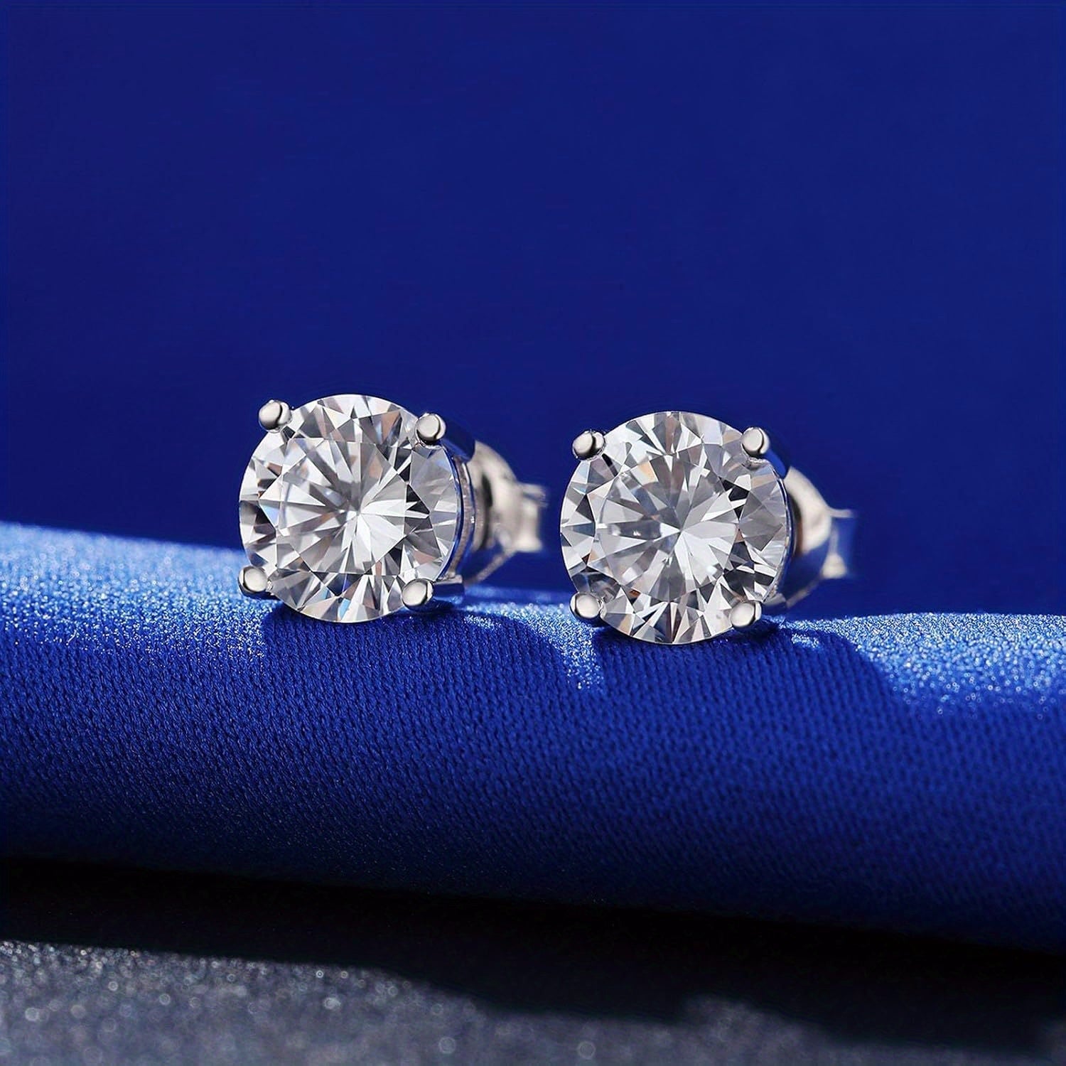 Moissanite Stud Earrings 925 Sterling Silver D Color VVS1 Round Cut 1-4 Carat – Brilliant Fine Jewelry for Women & Men, Perfect Gift for Anniversary, Wedding, Christmas & Birthday