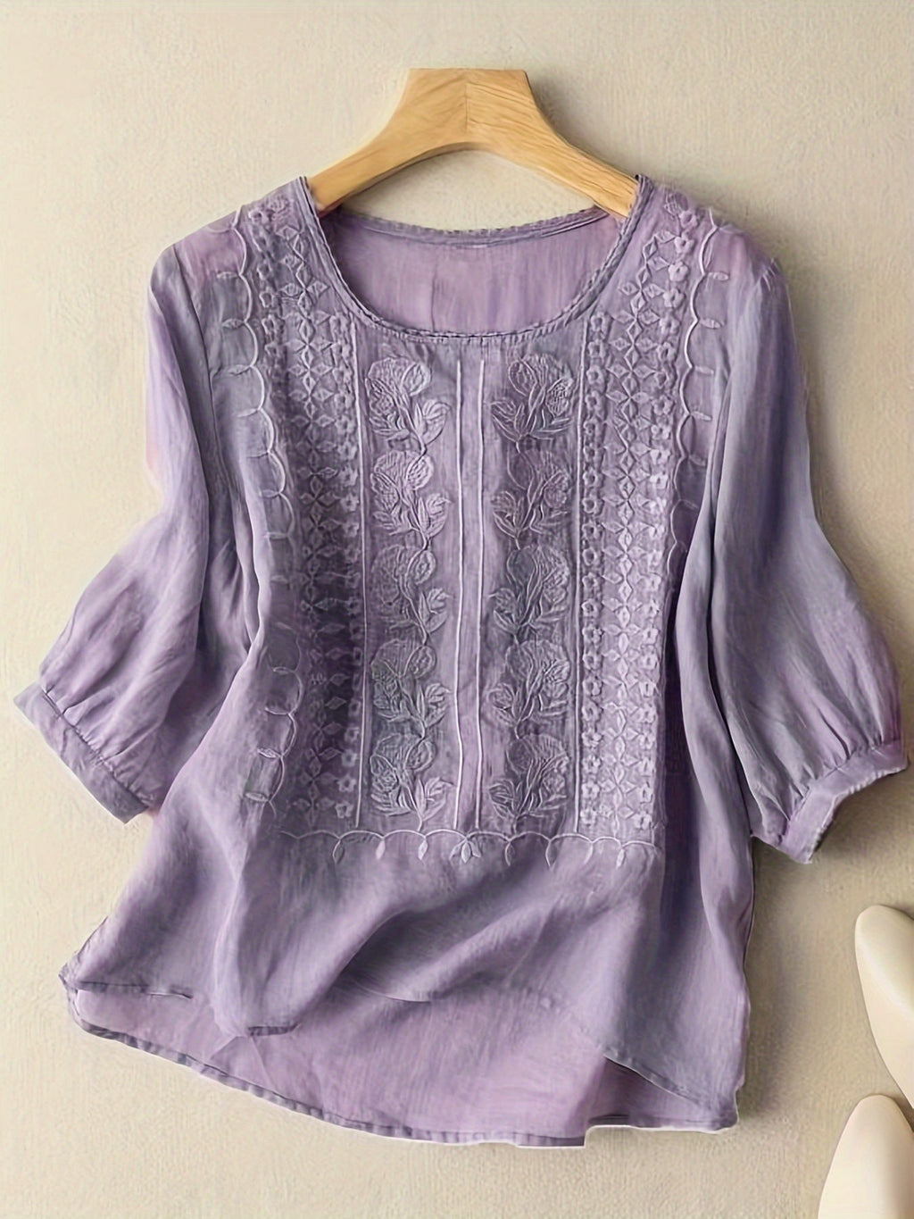 Embroidered Floral T-Shirt Women Casual Short Sleeve Crew Neck Soft Cotton Tee 4 Colors White Green Yellow Khaki S-XXL