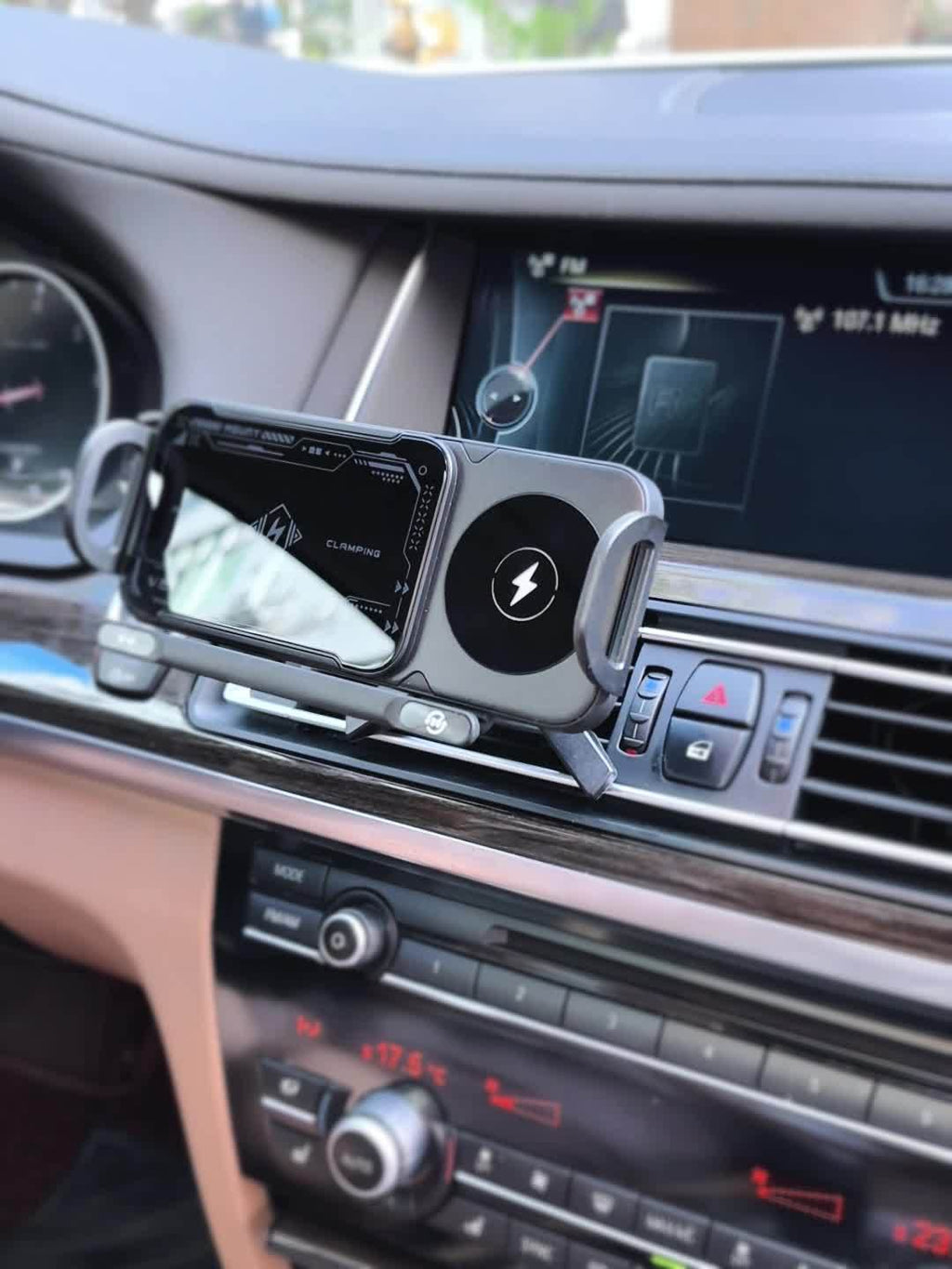 Car Mount with Wireless Fast Charging 15W - Compatible with iPhone 8 to 15 Series, Samsung Galaxy S and Note Series, Fold 5 and Fold 6, Supports Folding Screen Smartphones, USB Powered Dashboard Phone Holder