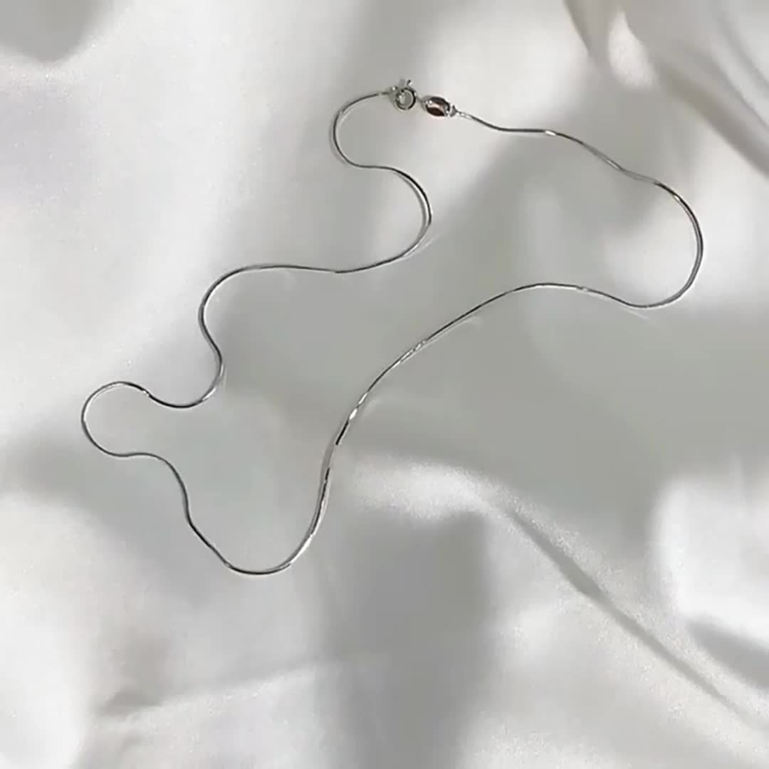 925 Sterling Silver 1mm Round Snake Chain Necklace Unisex – Handmade 6.24g Hypoallergenic Pendant Chain 16 18 20 22 24 Inch Gift Box Included Mother's Day Birthday Anniversary Gift for Him Her